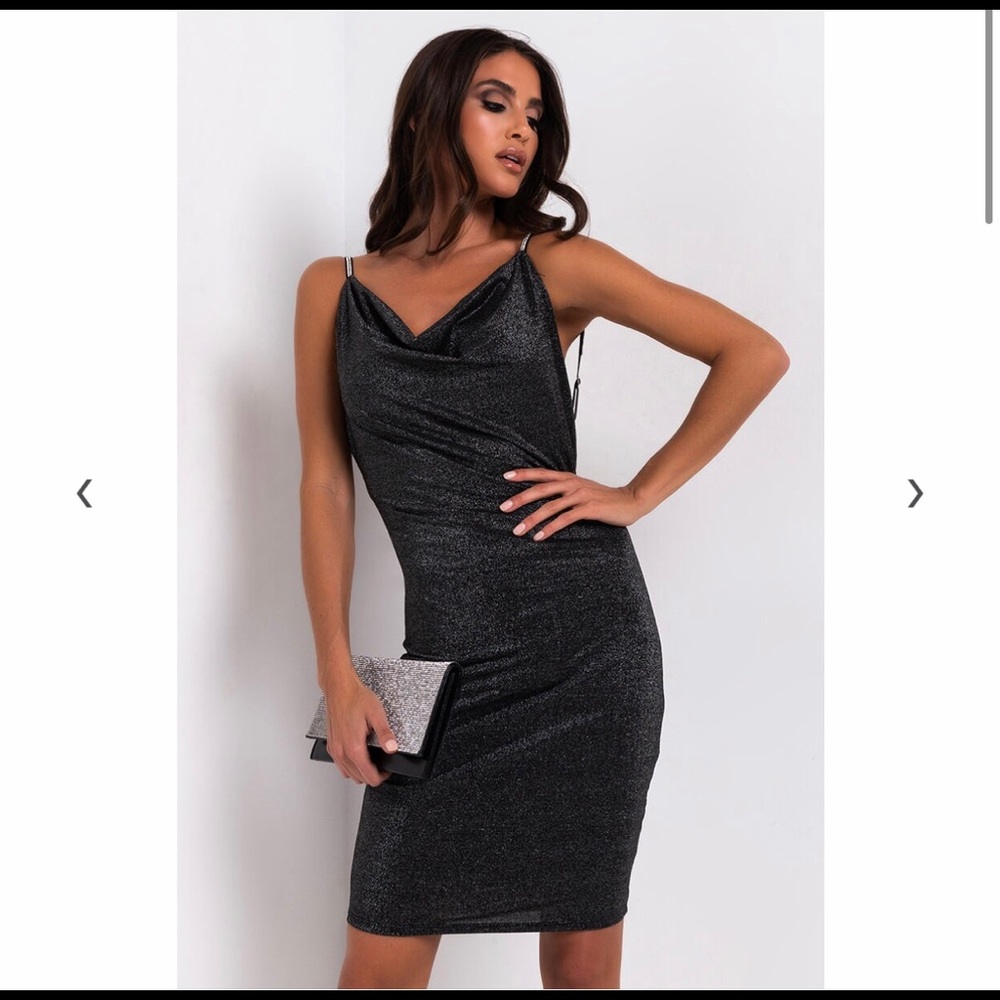 Backless dress